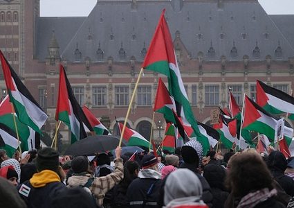 وقفة تضامنية في لاهاي قبيل قرار "العدل الدولية" بشأن الدعوى المرفوعة ضد إسرائيل