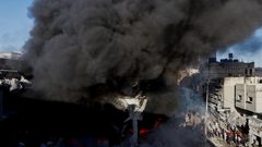 إسرائيل تواصل الغارات وإخلاء المنازل بخان يونس.. والأمطار تهدد النازحين في أنحاء