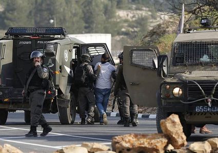 الاحتلال يعتقل أسيرا محررا من مخيم الجلزون شمال رام الله