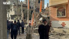 الدمار الذي حلَ بمنزل لعائلة السكسك في حي الجنينة شرقي رفح بعد قصفه من طيران الاحتلال فجر اليوم