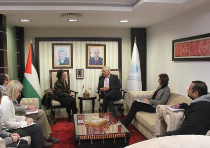 غنيم : الوضع في غزة كارثي ويتطلب تدخلا عاجلا لتأمين الاحتياجات الاساسية