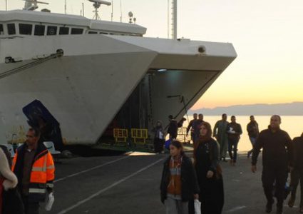 الاردن تعلن اجلاء ٤٦ مواطنا من غزة