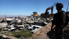 الاحتلال يجبر مقدسيا على هدم منزله في الزعيم