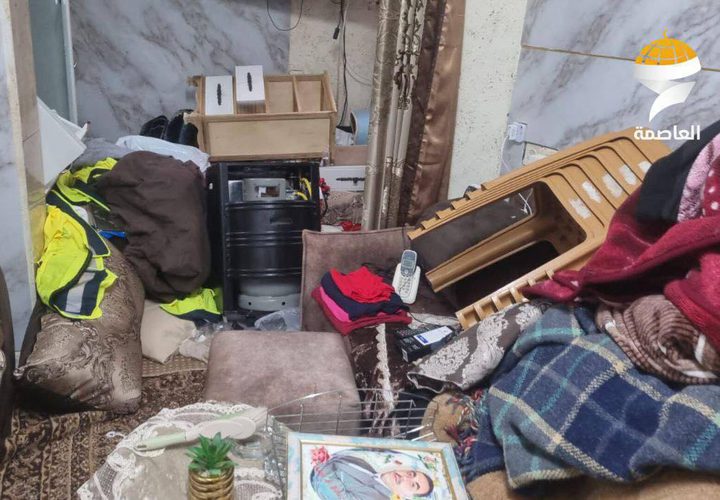 الاحتلال يعيث خرابا في منزل الصحفي أحمد ركن بالقدس المحتلة بعد اعتقاله فجر اليوم
