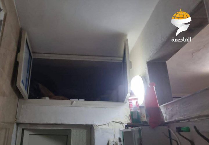 الاحتلال يعيث خرابا في منزل الصحفي أحمد ركن بالقدس المحتلة بعد اعتقاله فجر اليوم