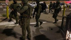 قوات الاحتلال تقتحم قلقيلية وعزون وتعتقل مواطنين