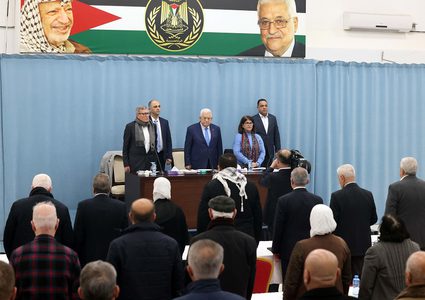 حركة فتح تعقد اجتماعا قياديا موسعا برئاسة الرئيس محمود عباس