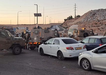 الاحتلال يقتحم بلدة عناتا وضاحية السلام ومخيم قلنديا في القدس