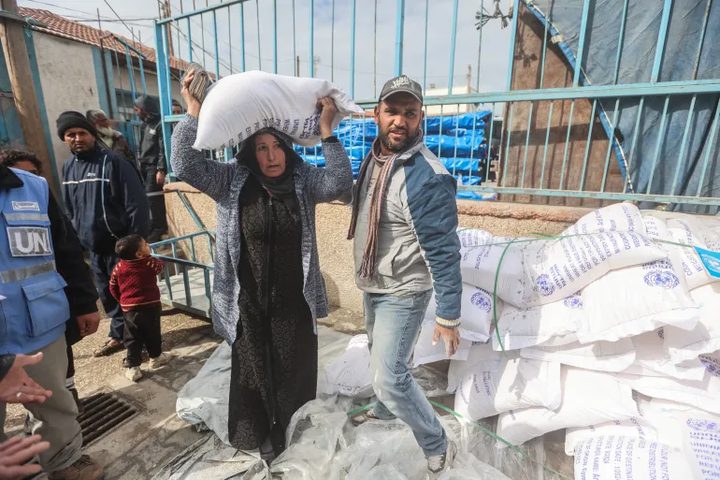 وكالات أممية: وقف تمويل الأونروا "كارثي" لغزة
