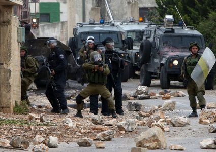 إصابة شابين برصاص الاحتلال واعتقال آخر في طوباس