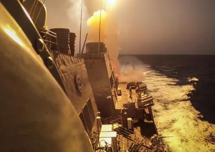 غارات أمريكية بريطانية على حجة باليمن