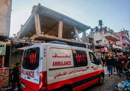 "الهلال الأحمر" تستنكر استهداف فرعها بخان يونس ومواصلة حصار مستشفى الأمل لليوم12