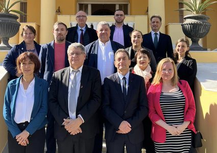 21 نائبا فرنسيا يصلون إلى القاهرة تمهيدا لبدء زيارة إلى معبر رفح