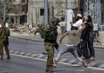 الاتحاد الأوروبي يدرس اتخاذ خطوات ضد المستوطنين بالضفة الغربية