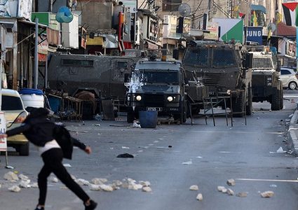 إصابتان برصاص الاحتلال وطفل برضوض خلال اقتحام قوات خاصة مخيم بلاطة