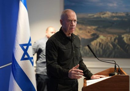 غالانت : إسرائيل مستعدة لحل الأزمة سياسيا مع حزب الله