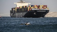 هجمات البحر الأحمر تدفع مشتري النفط العالميين "للتوجه محليا"