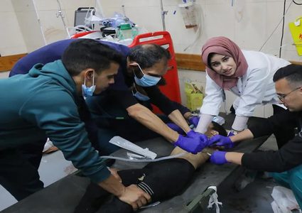 8 شهداء في غارات إسرائيلية على مناطق متفرقة في دير البلح