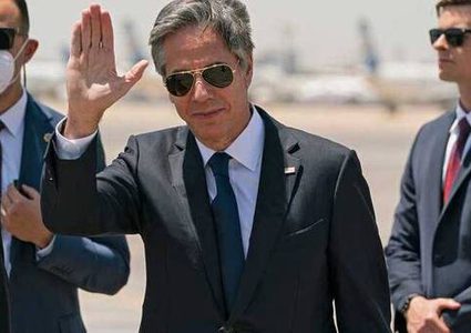 بلينكن يصل الرياض في مستهل جولة بالشرق الأوسط