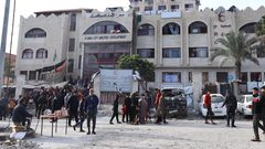 الهلال الأحمر: نفاد الوقود والأوكسجين والمواد الطبية بمستشفى الأمل