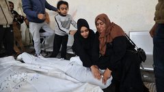 ستة شهداء بينهم امرأة بنيران الاحتلال في خان يونس