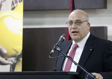 وزير العمل والقنصل الإيطالي يبحثان سبل التعاون المشترك