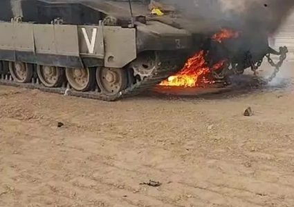 القسام : استهدفنا دبابة من نرع ميركافا ٤ في غزة