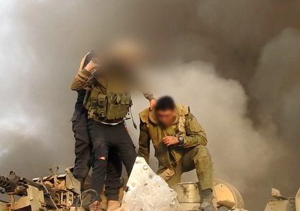 جيش الاحتلال يبلغ عائلة محتجز أنه قُتل بغارة إسرائيلية