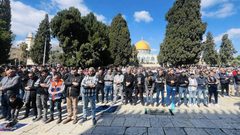 25 ألفا يؤدون صلاة الجمعة في المسجد الأقصى