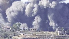 غارات جوية وقصف مدفعي إسرائيلي على جنوب لبنان