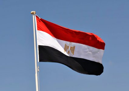 مصر ترفض الدعاوى الإسرائيلية لتنفيذ عملية عسكرية في رفح وتحذر من عواقبها