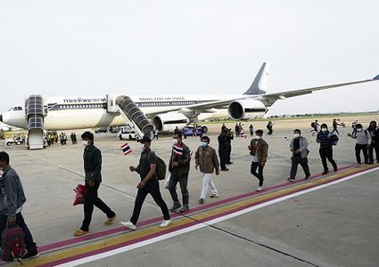 إسرائيل تعمل على خطة لجلب 35 الف عامل اجنبي