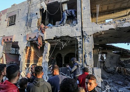 خلال 24 ساعة.. الاحتلال ارتكب 19مجزرة في رفح راح ضحيتها 164 شهيدا