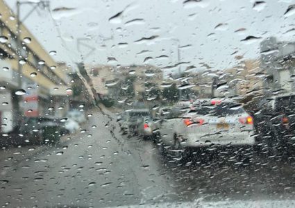 منخفض جوي وأمطار حتى منتصف الأسبوع المقبل