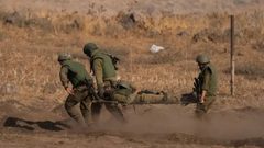 الاحتلال يعلن مقتل قائد كتيبة ونائبه وجندي في معارك جنوبي غزة