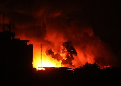 شهداء وجرحى في غارات جوية على غزة وخان يونس ورفح