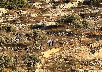 إصابة مواطن في هجوم للمستوطنين على قرية ياسوف شرق سلفيت