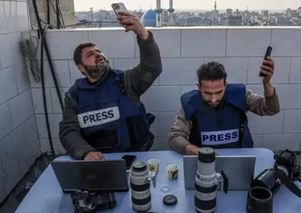 "الاورومتوسطي": إسرائيل تستهدف المدنيين خلال التقاط بث الاتصالات والإنترنت