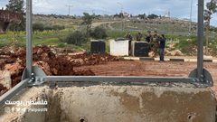 الاحتلال يعيد فتح مدخل بلدة قصرة جنوب نابلس المغلق منذ ما يقارب الشهرين، تمهيدًا لوضع بوابة حديدية.