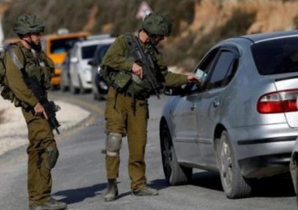 الاحتلال يعيق تحركات المواطنين ويكثف تواجده غرب جنين