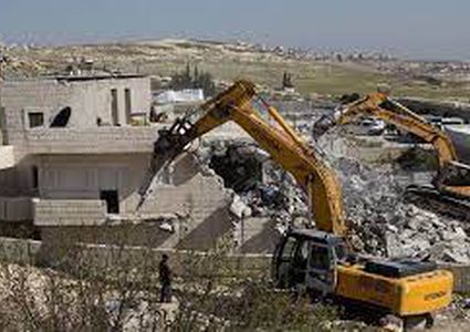 الاحتلال يهدم منزلا في سلوان بالقدس