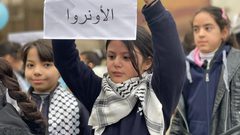 مدرسة الخديجية في نابلس تنظم وقفة تضامن مع غزة ورفضا لتقليص دعم وكالة "الأونروا"