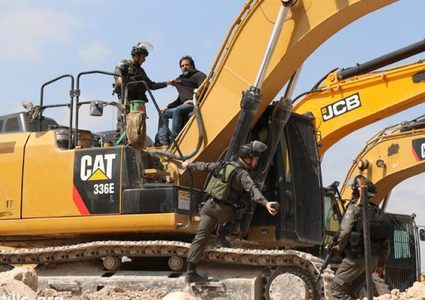 الاحتلال يستولي على معدات بناء غرب سلفيت