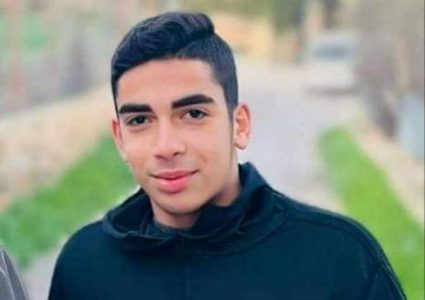 تشييع جثمان الشهيد الطفل نيهل بريغيث في بيت أمر شمال الخليل