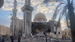 آثار الدمار بمسجد مدينة حمد ومحيطه غرب خانيونس بعد قصف الاحتلال