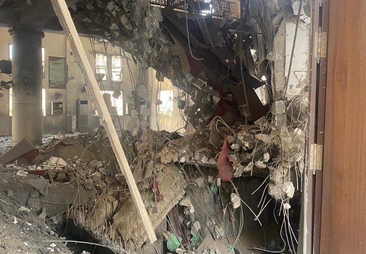 آثار الدمار بمسجد مدينة حمد ومحيطه غرب خانيونس بعد قصف الاحتلال