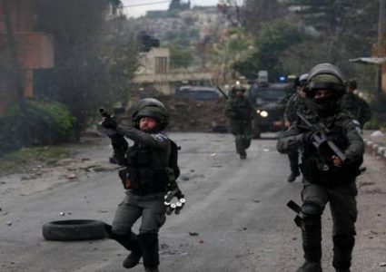 إصابة في الرأس خلال مواجهات مع الاحتلال في مخيم شعفاط شمال القدس