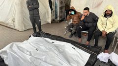 استشهاد ثلاثة مرضى في مجمع ناصر الطبي في خان يونس