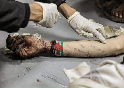 إصابات بقصف الاحتلال لمنطقة القرارة في قطاع غزة