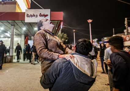 الهلال الأحمر: الاحتلال يواصل حصار مستشفى الأمل لليوم الـ26 ويمنع وصول الامدادات